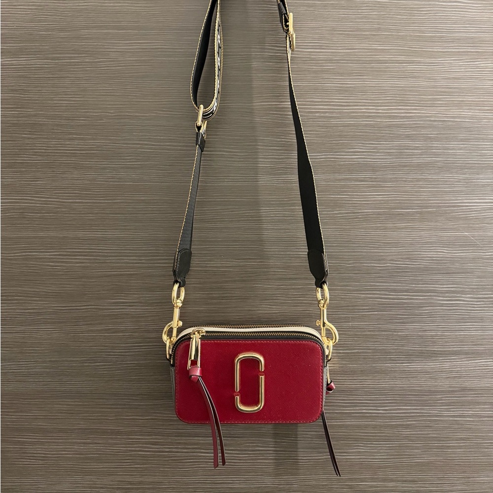 Marc Jacobs The Snapshot Bag | Red Crossbody Camera Bag with Gold Hardware